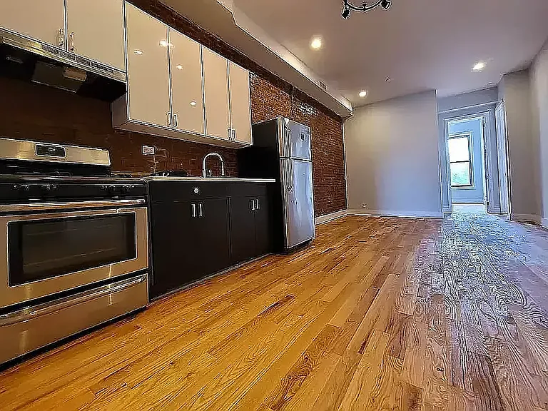 210 Putnam Ave #2F — Photo 1