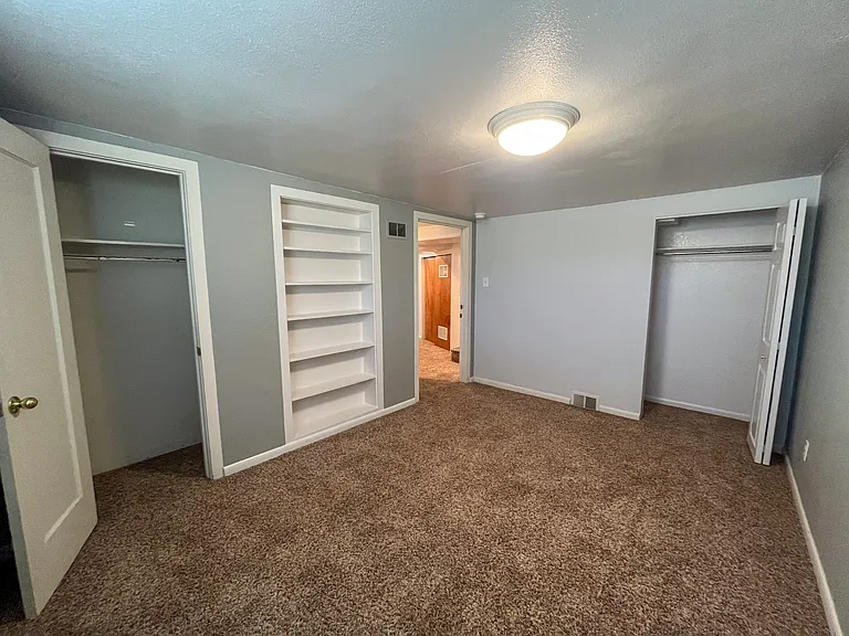 Bedroom D.