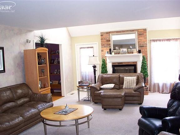 2nd image of 1408 Highland Meadows Dr