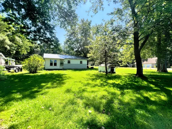 3122 W 1st Dr, Albion, IN 46701