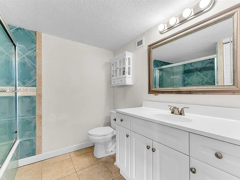 800 Parkview Dr #1007 — Photo 21