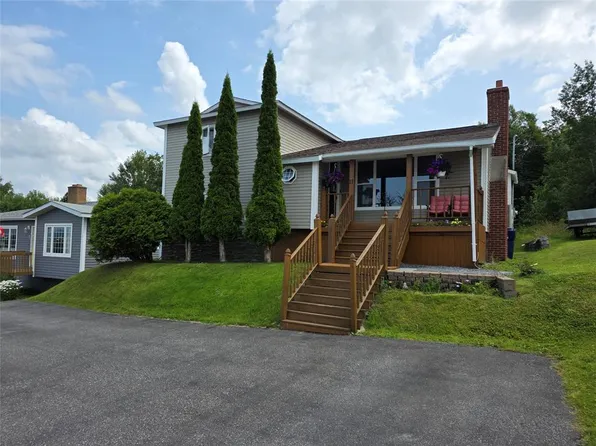 11 Philip Drive, Corner Brook, NL A2H6A8