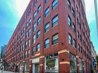 225 W Huron St APT 420, Chicago, IL 60654