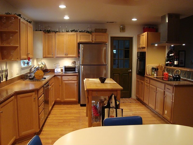 1st image of 9427 Shady Oaks Dr