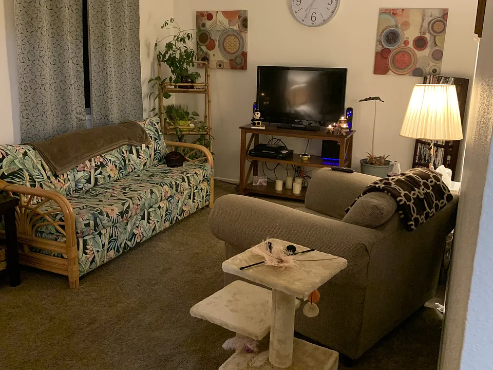 363 N Santiam Hwy E #6