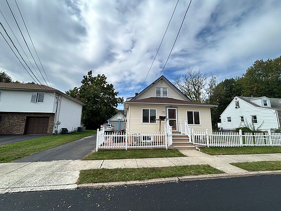 2nd image of 24 28th St #1