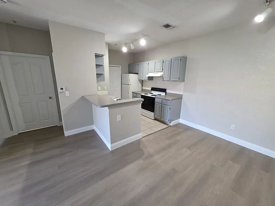 2513 Maitland Crossing Way #14104