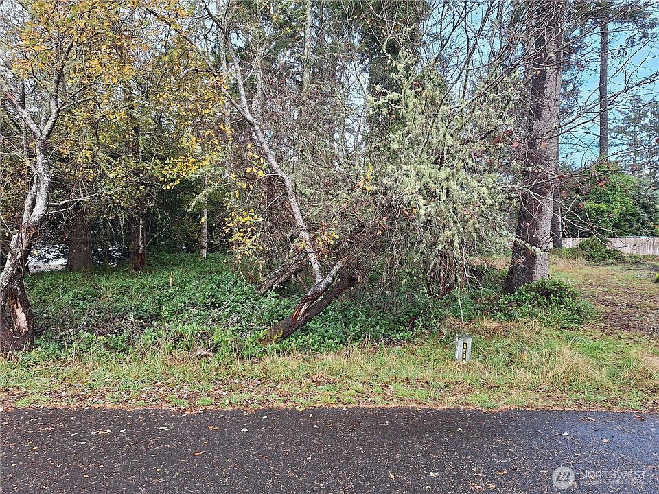 2nd image of 510 Chickamin Court SE
