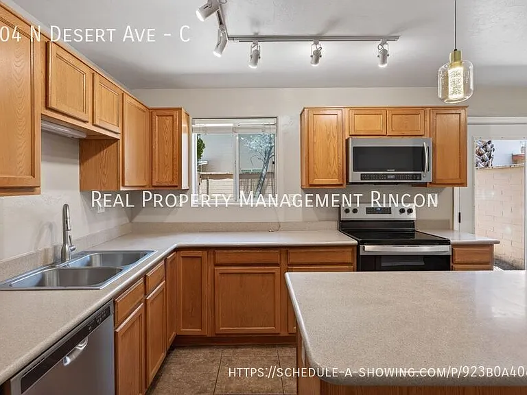 904 N Desert Ave #C — Photo 13