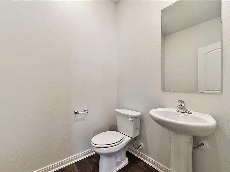 1001 Riverdale Cv — Photo 3