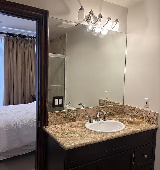 125 N Gale Dr #204 — Photo 22