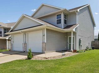 55 Primrose Ct, Iowa City, IA 52240