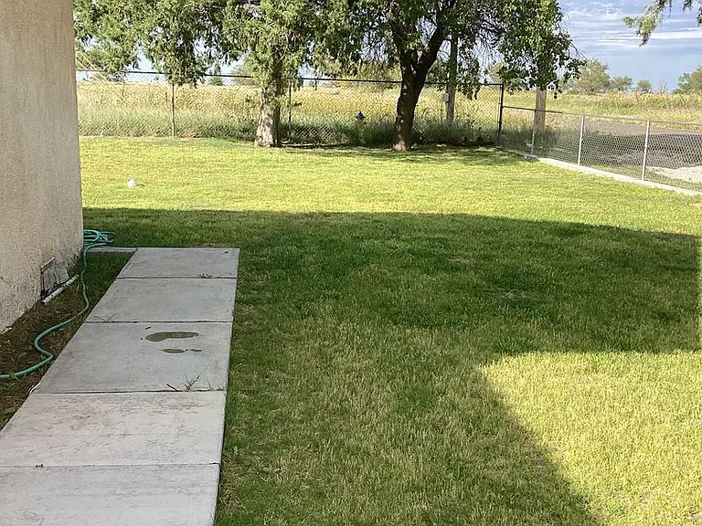 1520 S Industrial Dr — Photo 18
