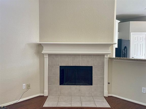 4th image of 4835 Chase Court Dr