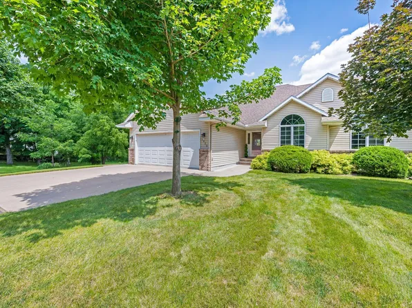 1933 Albion Ave, Fairmont, MN 56031