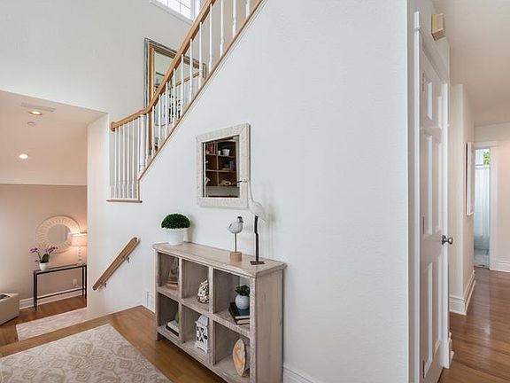 5th image of 391 Royal Tern Dr