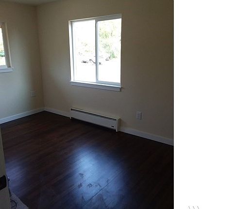 5th image of 4319 Meridian Ave N