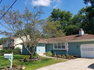 727 Windward Ave, Beachwood, NJ 08722
