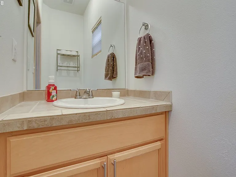 8800 N Drummond Ave — Photo 14