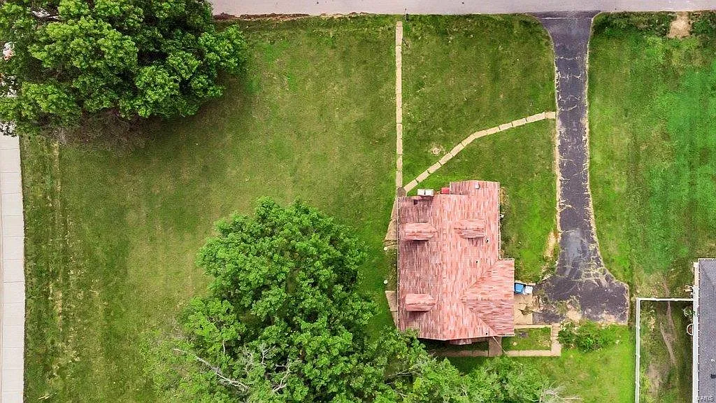 863 Deaver Ln photo 1