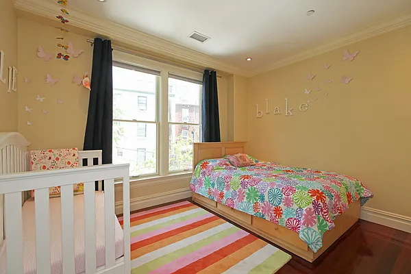 Sold by Keller Williams City Life Realty | media 2