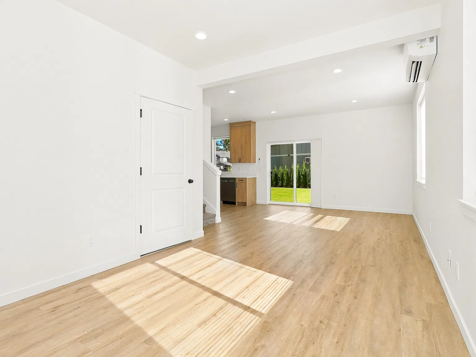 004 - Living Room_10062026