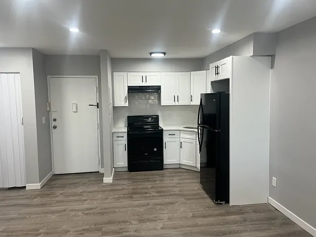 156 S Munn Ave — Photo 5