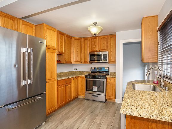 5th image of 5335 N Newland Ave