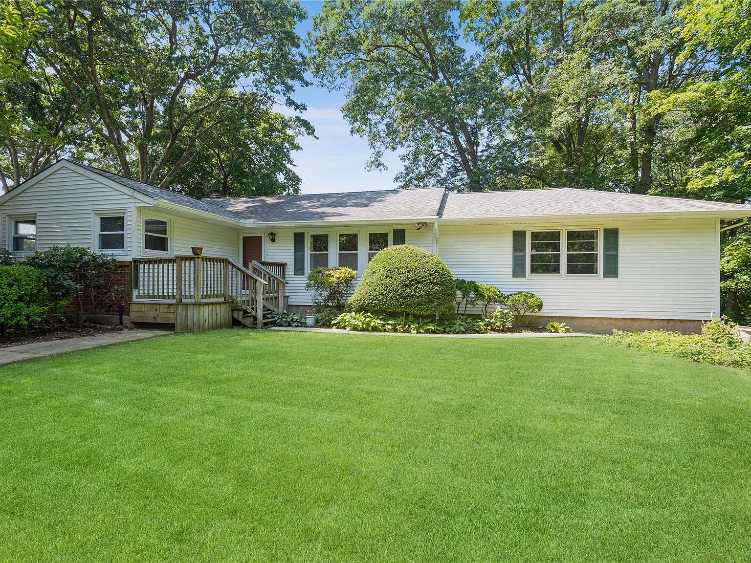 2 Farragut Place, Huntington, NY 11743 Zillow