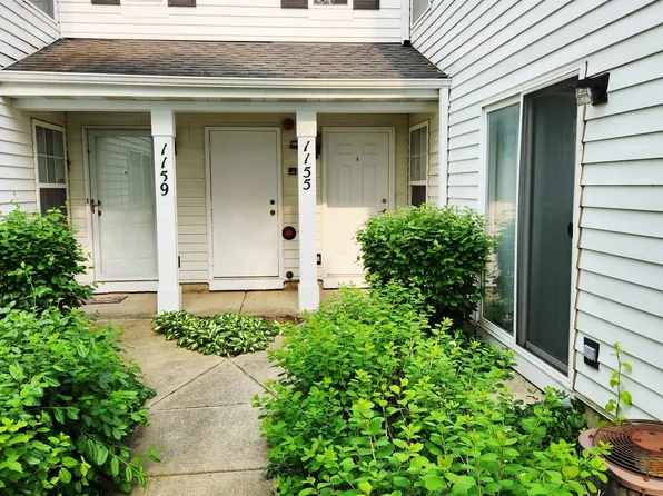 1155 Orleans Dr, Mundelein, IL 60060