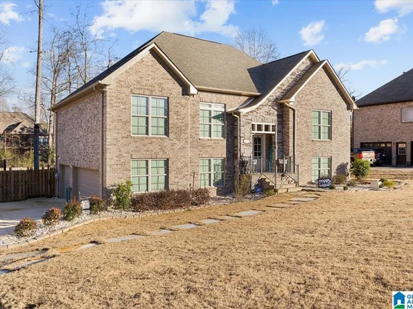 984 Knobloch Ln, Moody, AL 35004