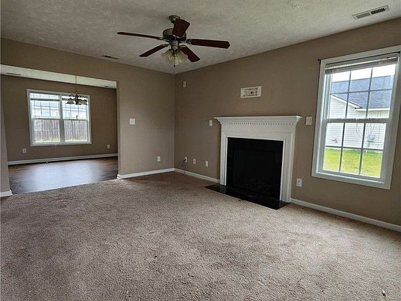2nd image of 2128 Saint Nicholas Dr