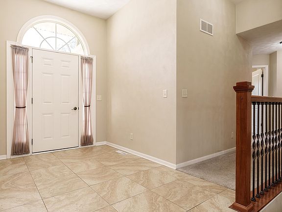 4th image of 6112 Windflower Way