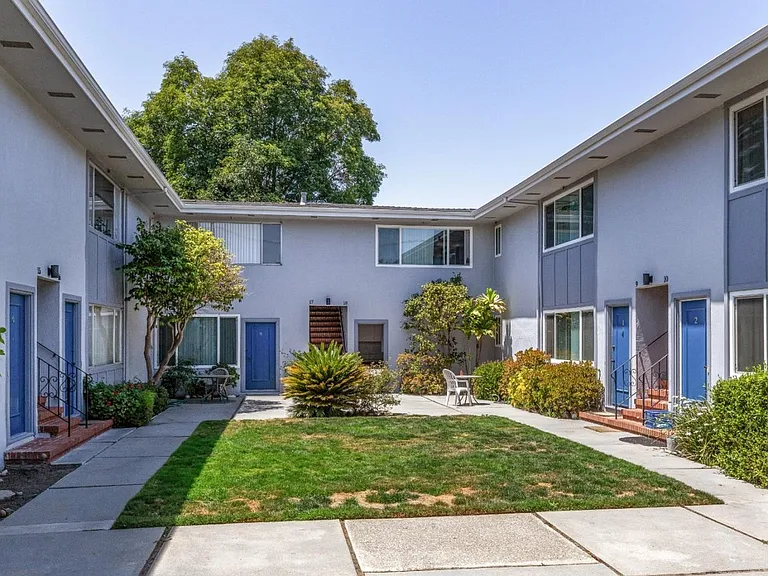 2830 Flores St #16 — Photo 6