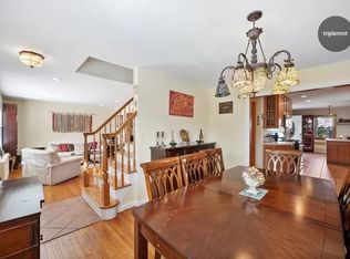 275 W 261st St, Bronx, NY 10471