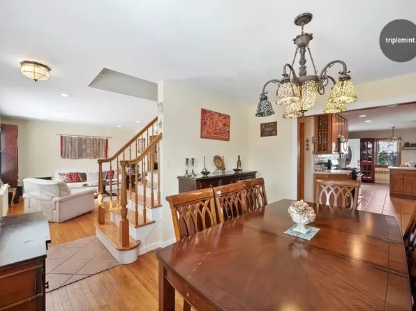 275 W 261st St, Bronx, NY 10471