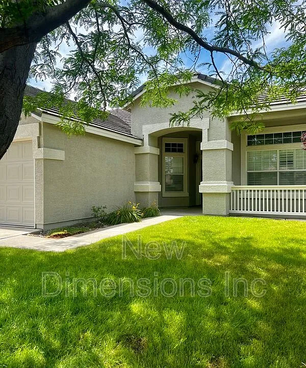 1255 El Monte Ct