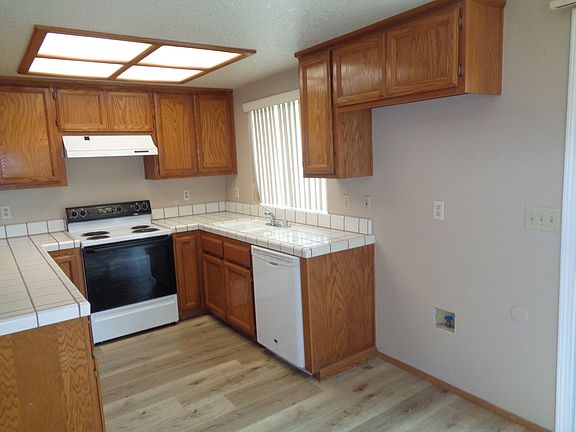5th image of 1703 Brookglen Dr