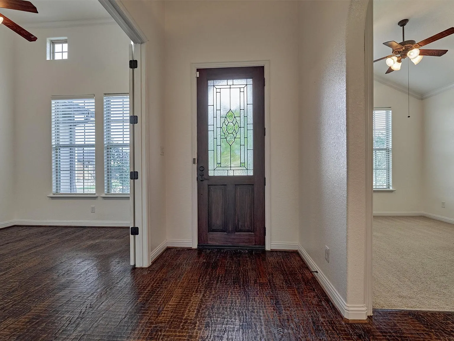 3 bed, 2.5 bath, 2171 sqft, $2,700 — Photo 4
