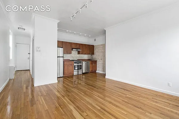 Rented by Compass | media 2