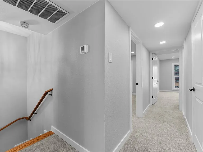 305 Valley Park Dr — Photo 16