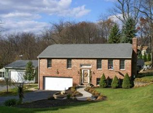 145 Maple Dr, Warrendale, PA 15086