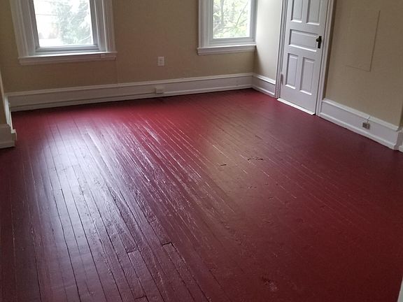 3rd image of 4335 Larchwood Ave Floor 2