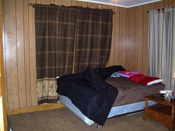 4th image of 35 N. Park Avenue