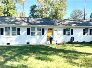 102 Pinefield Dr, Greenville, SC 29605