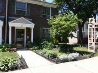 201 Benson Ct, Camden, NJ