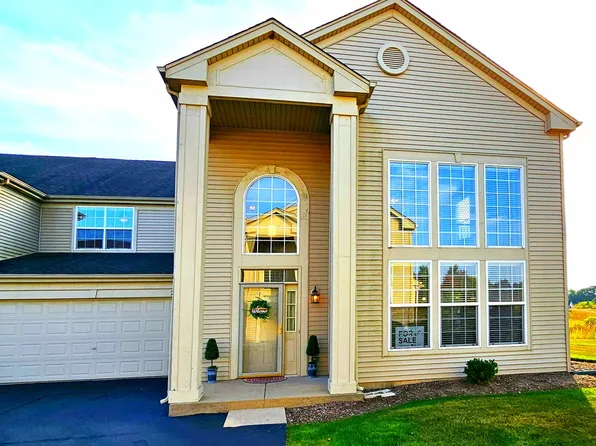 2690 Acorn Ct, Dundee, IL 60118