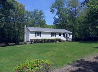 31 Hill St, Millville, MA 01529