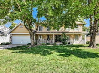 360 Huntleigh Manor Dr, Saint Charles, MO