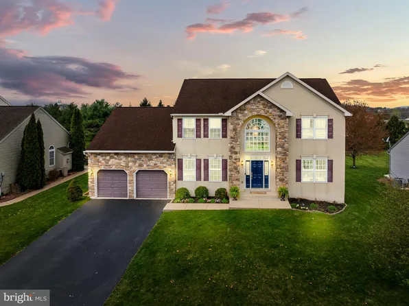 311 Buckhead Ln, Douglassville, PA 19518